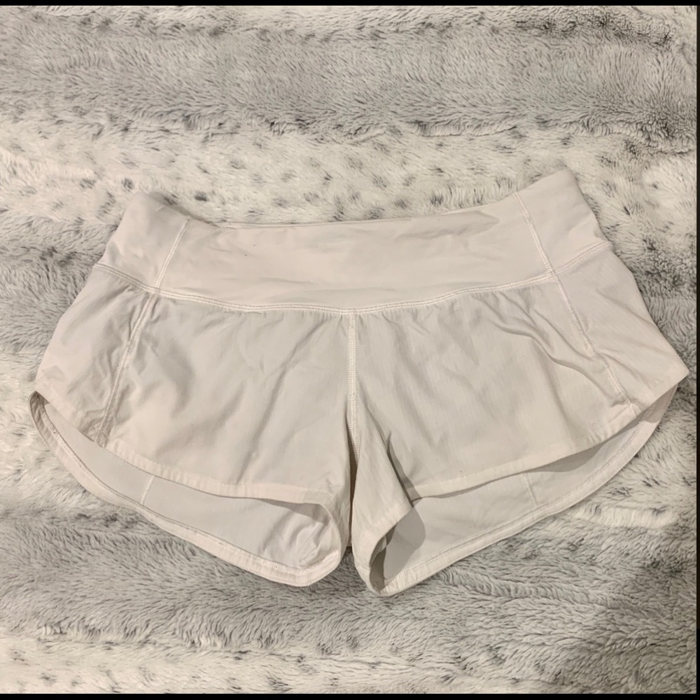 White lululemon shorts